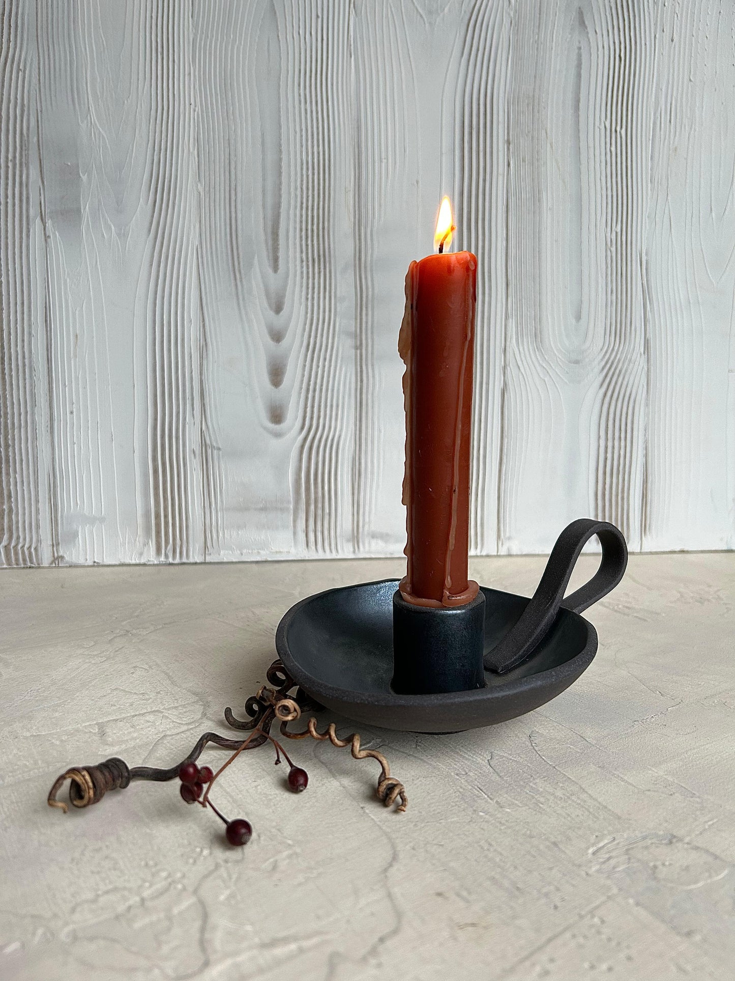 Black Shine Candlestick